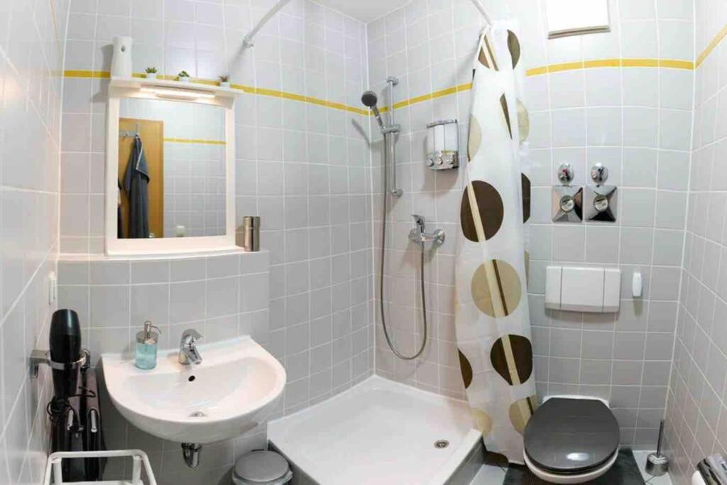 Appartement Kleine „louise“ In Der Neustadt Mit Tiefgarage *
