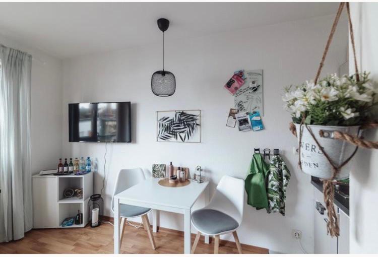Kleine „louise“ In Der Neustadt Mit Tiefgarage Appartement Dresde